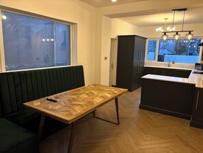 تناول الطعام