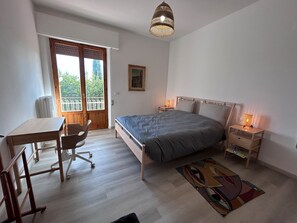 2 多间卧室、WiFi、床单