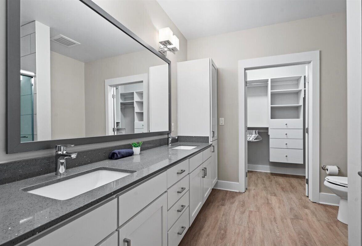 Apartment | Bathroom