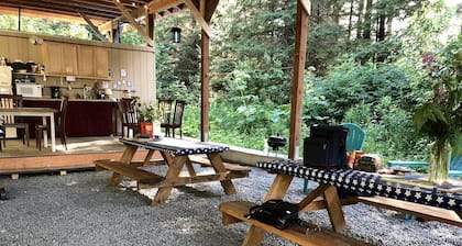 Family Friendly Yurt Glamping, Perfect for an Alaskan Adventure