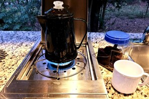 Kaffee und/oder Kaffeemaschine