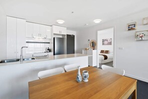 Dining - Executive and Spacious Apartment With Balcony (Melbourne)