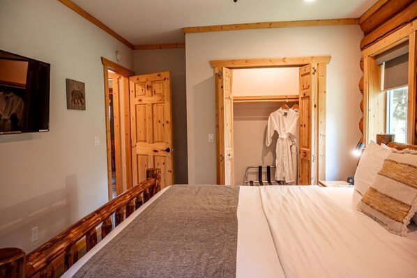 2 bedrooms