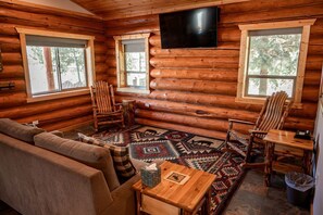 TV - Spacious Pet-Friendly Log Cabin with King Bed & Full Kitchen | Bonners Ferry, Idaho Retreat (Bonners Ferry)