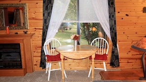 Unclassified image, 4 of 17, button - Cozy Cabin Retreat Close to Rivers and Lakes in Eureka Springs, Arkansas (Eureka Springs)
