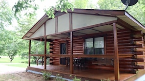 Unclassified image, 3 of 17, button - Cozy Cabin Retreat Close to Rivers and Lakes in Eureka Springs, Arkansas (Eureka Springs)