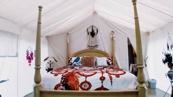 1 Schlafzimmer, Schreibtisch, Bügeleisen/Bügelbrett, Reisekinderbett