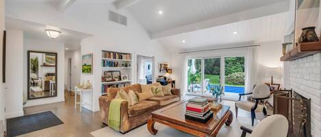 Älytelevisio, takka, stereot