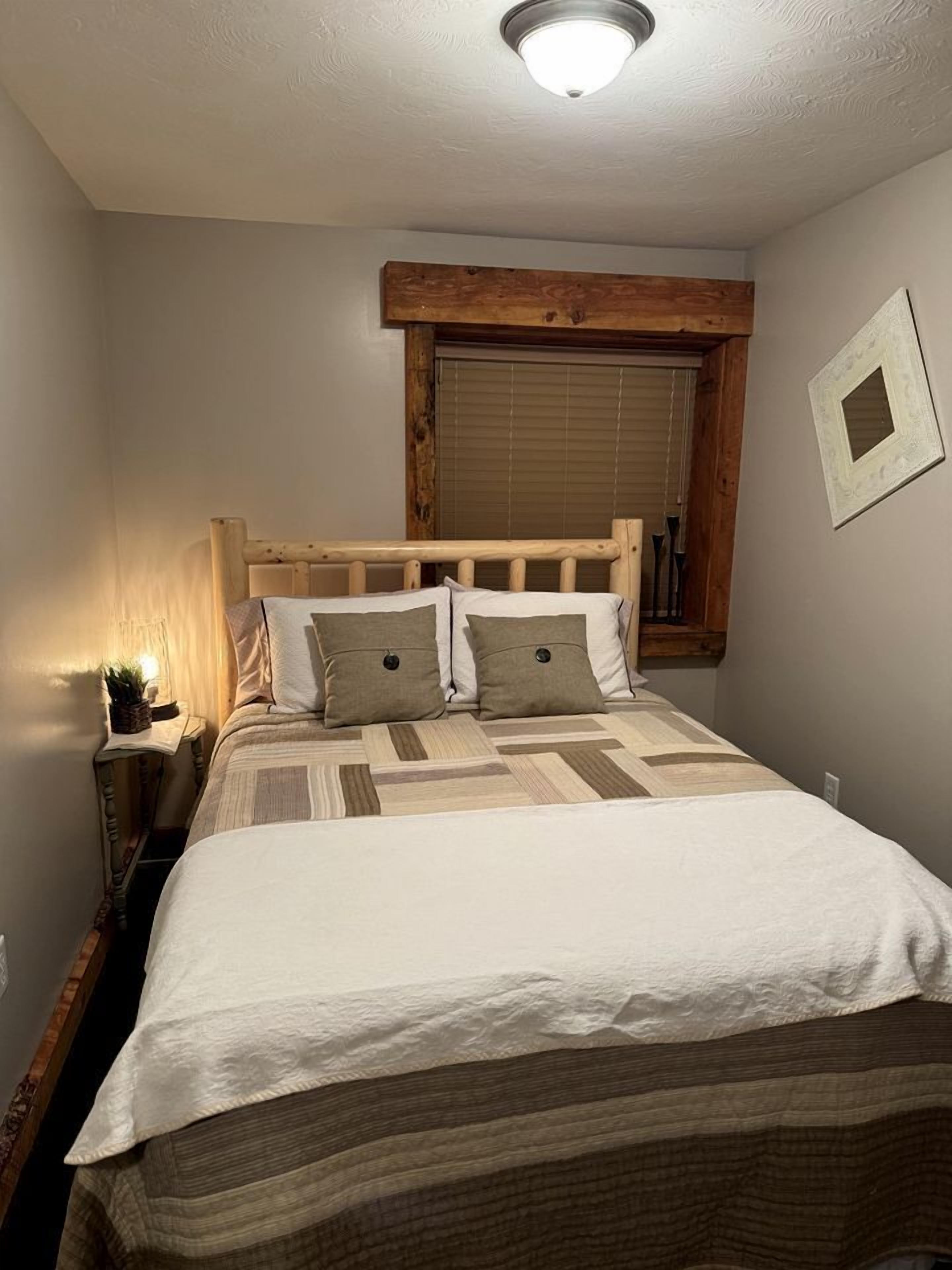 5 Schlafzimmer, Schreibtisch, WLAN, Bettwäsche