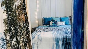 1 bedroom, desk, iron/ironing board, travel crib