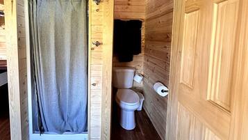 Towels, soap, shampoo, toilet paper