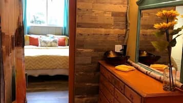 1 bedroom, desk, iron/ironing board, travel cot