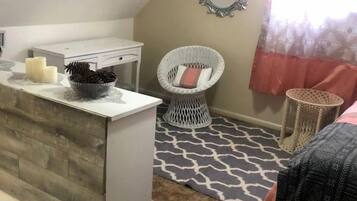 2 bedrooms, desk, iron/ironing board, travel cot