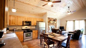 Refrigerador, microondas, parrilla de estufa y lavavajillas