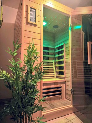 Sauna - Le ROOSEVELT, self-catering cottage with sauna and restaurant (Cave 204) (Château-Thierry)