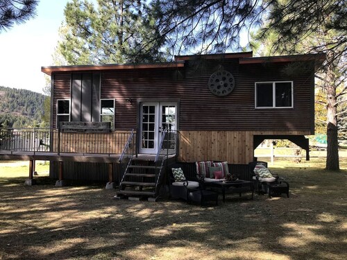 Beautiful Tiny House with Wrap-Around Deck and Skylight for a Romantic Escape in Irwin, Idaho