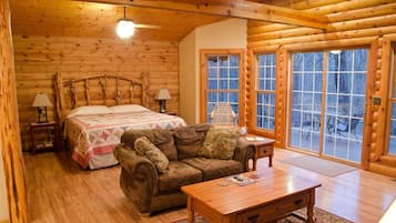 Escritorio y ropa de cama