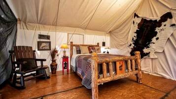 1 bedroom, desk, iron/ironing board, travel crib