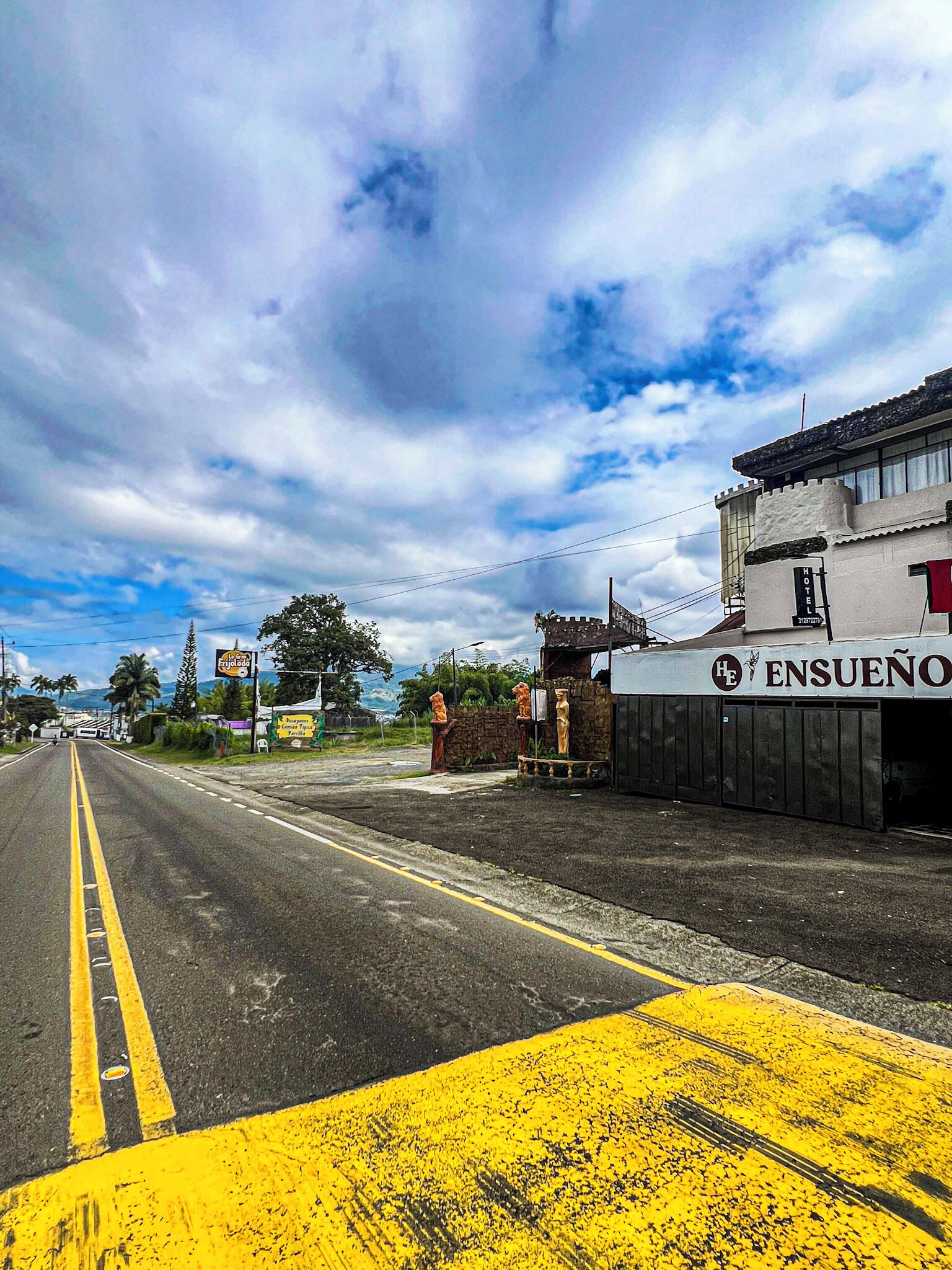 Fachada de la propiedad