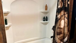 Hair dryer, soap, shampoo - Unique Steampunk Tiny House Rental in Swan Valley, Idaho near Jackson Hole (Irwin)