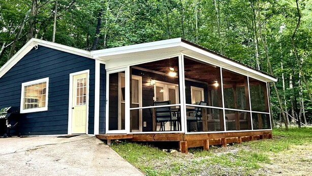 Exterior - Outstanding Lakefront Cottage with Fire Pit in Cadiz, Kentucky (Cadiz)