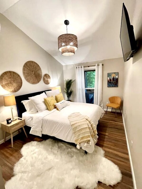 1 habitación, escritorio, tabla de planchar con plancha y wifi