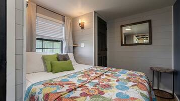 Schreibtisch, Bügeleisen/Bügelbrett, WLAN, Bettwäsche