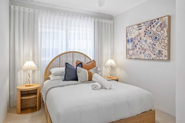 Stylish 3-bed Apartment In Coastal Redcliffe - Redcliffe