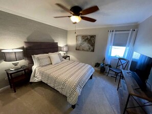 5 bedrooms, iron/ironing board, WiFi, bed sheets