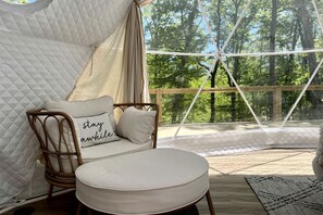 Interior - Amazing Pure Glamping Secluded Dome with Hot-tub in Grantsburg, Illinois (Grantsburg)