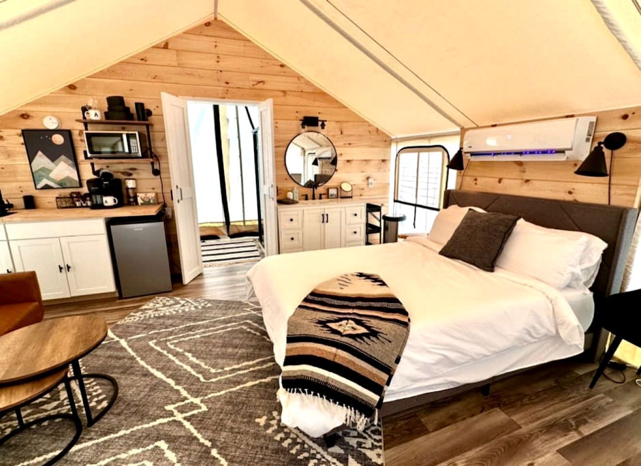 1 Schlafzimmer, Schreibtisch, WLAN, Bettwäsche