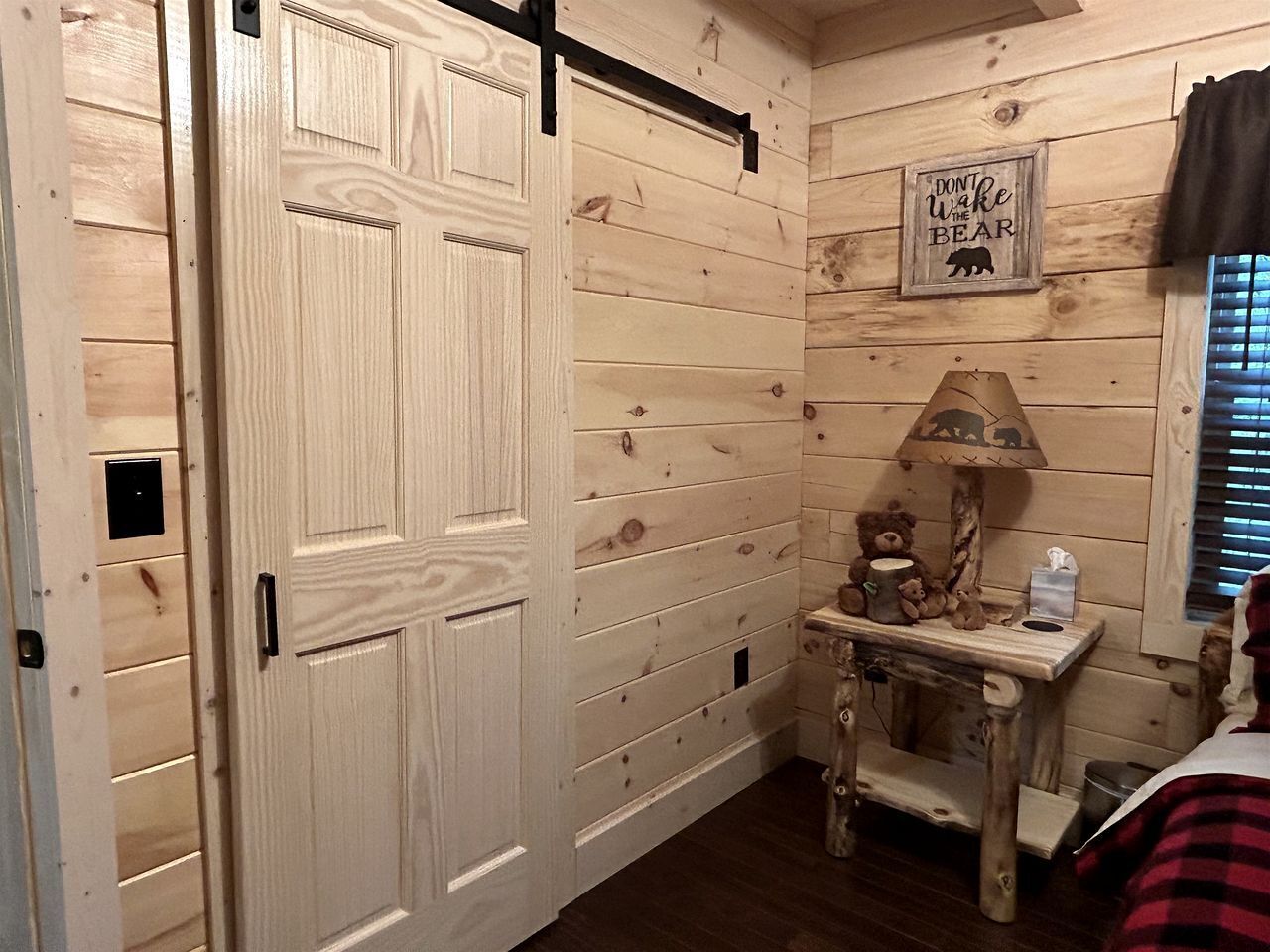 2 habitaciones, escritorio, wifi y ropa de cama 
