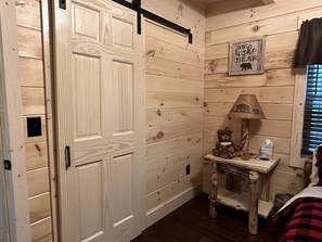 2 quartos, escrivaninha, Wi-Fi, roupa de cama