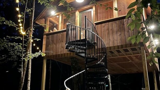 Exterior - Luxurious Tree House with Hot Tub and Firepit, Perched over Littlefield Pond, Perfect for a Relaxing Weekend Getaway near Portland, Maine (Sanford)