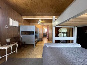 2 habitaciones, escritorio, wifi y ropa de cama 