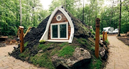 Luxurious and Carbon Neutral Hobbit House with Private Hot Tub in Springvale, Maine, Perfect for a Relaxing Weekend Getaway