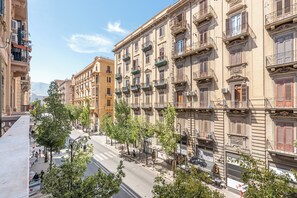 Huoneisto, 2 makuuhuonetta, parveke | Terassi/patio