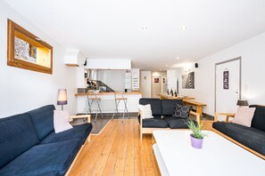 TV, DVD player, stereo