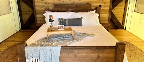 1 bedroom, bed sheets