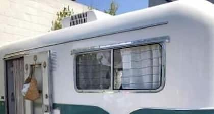 Pleasant Cozy Airstream with Amazing Stargaze and Farm Views in Maryland