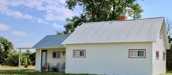 Secluded Cottage on East Ash Creek near Fort Robinson State Park, Nebraska