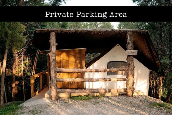 المنطقة المحيطة بالمنشأة