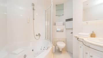 Apartment, City View | Bathroom