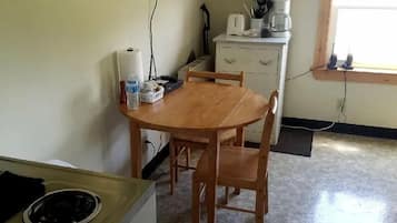 茶具/咖啡用具、冰箱、微波炉、烤面包机