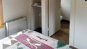 1 sovrum, wi-fi och sÀngklÀder