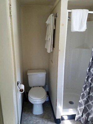 Handdoeken, zeep, shampoo, toiletpapier