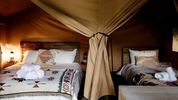 1 habitación, escritorio, wifi y ropa de cama