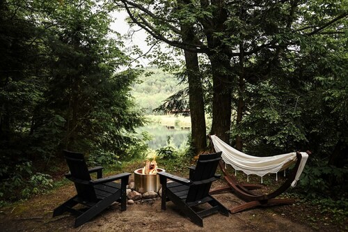 Delightful Safari Tent with Fire Pit and Sauna in North Woodstock, New Hampshire