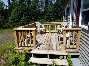 Terrace/patio - Family Cabin in Stewartstown for a New Hampshire Weekend Getaway (Stewartstown)