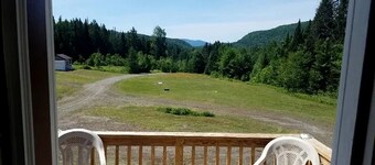 Family Cabin in Stewartstown for a New Hampshire Weekend Getaway